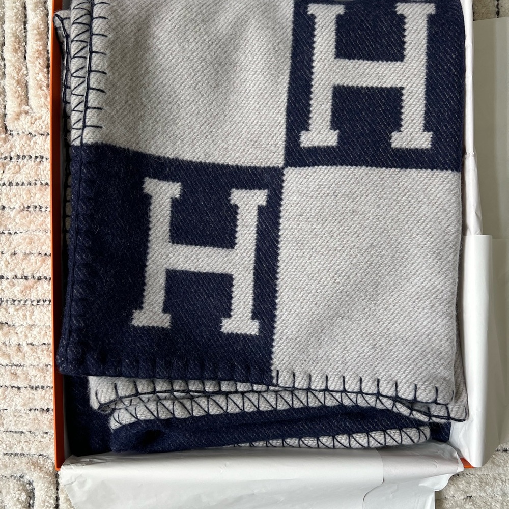 Hermes Avalon Blanket